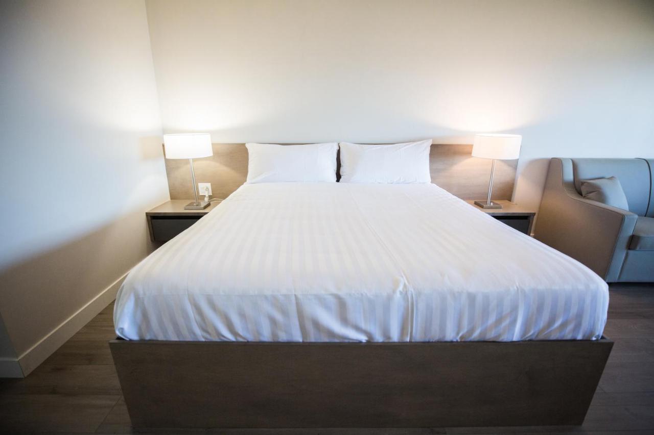 Sand Pebbles Inn Qualicum Beach Eksteriør billede