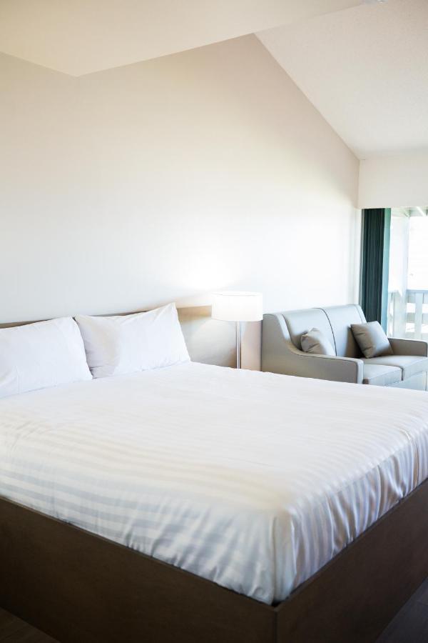 Sand Pebbles Inn Qualicum Beach Eksteriør billede