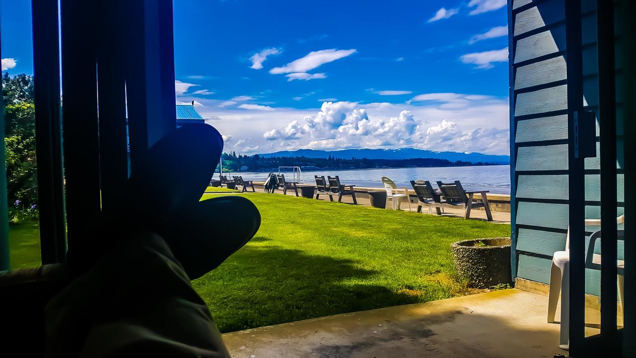 Sand Pebbles Inn Qualicum Beach Eksteriør billede