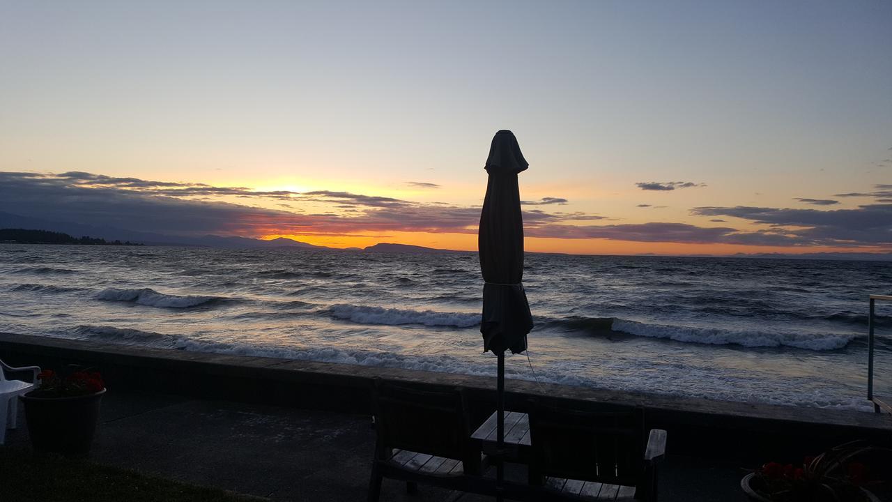 Sand Pebbles Inn Qualicum Beach Eksteriør billede
