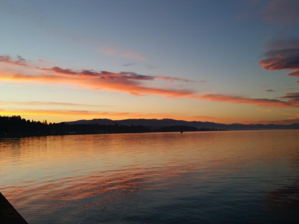 Sand Pebbles Inn Qualicum Beach Eksteriør billede