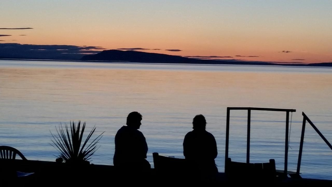 Sand Pebbles Inn Qualicum Beach Eksteriør billede