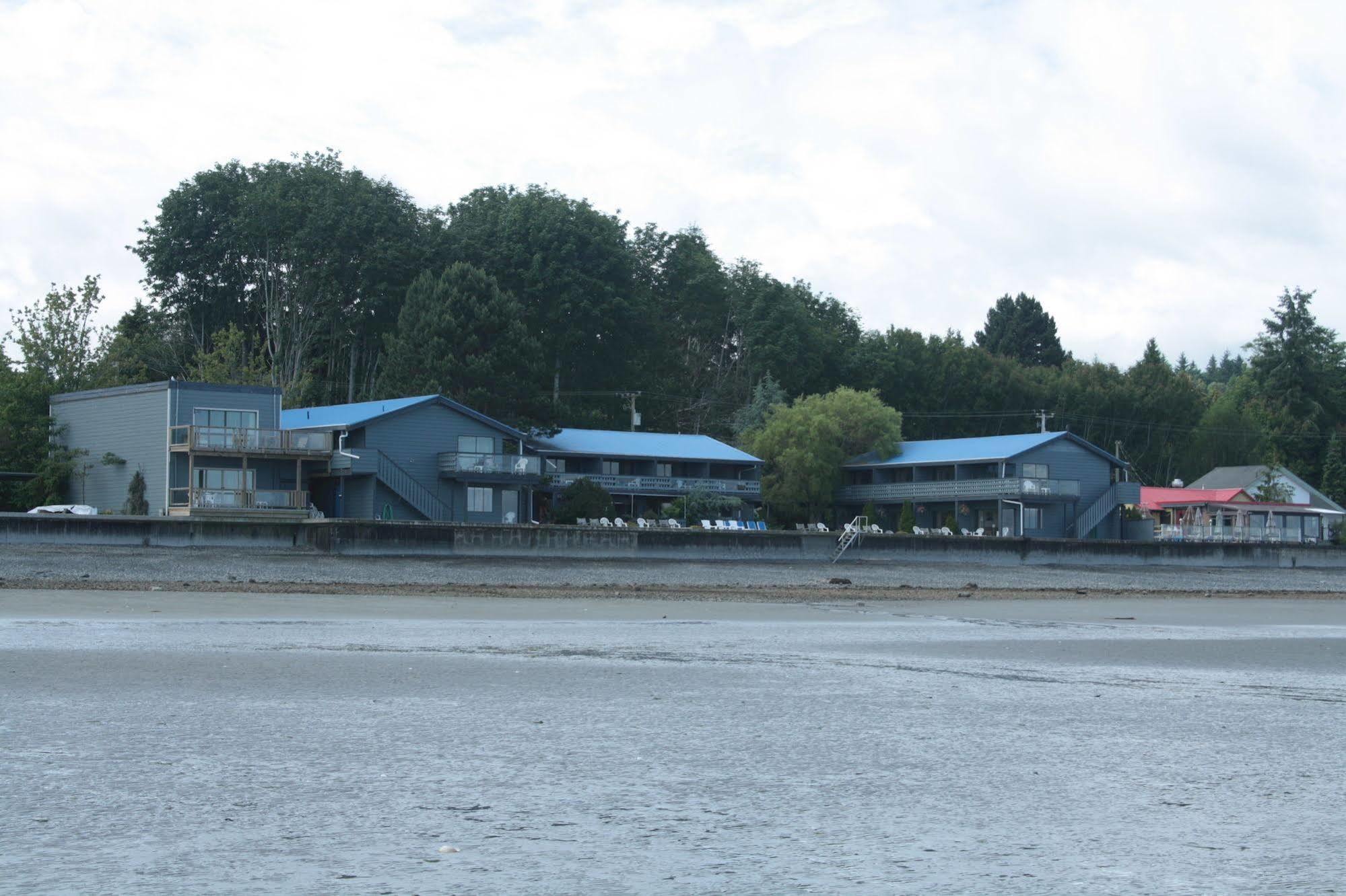 Sand Pebbles Inn Qualicum Beach Eksteriør billede